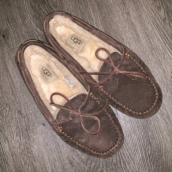 UGG Shoes - UGG Dakota Slippers Size 8
